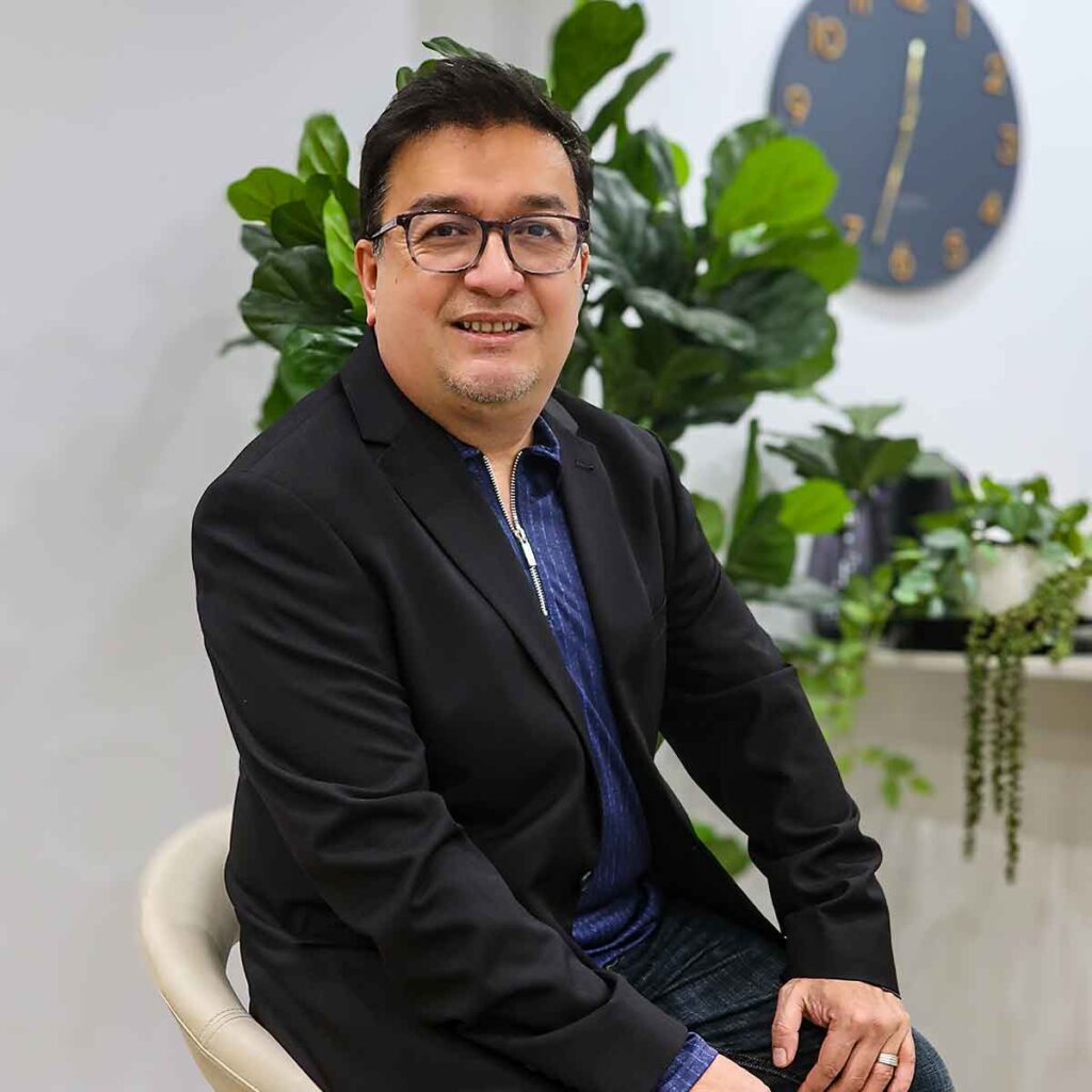 Alex Dera